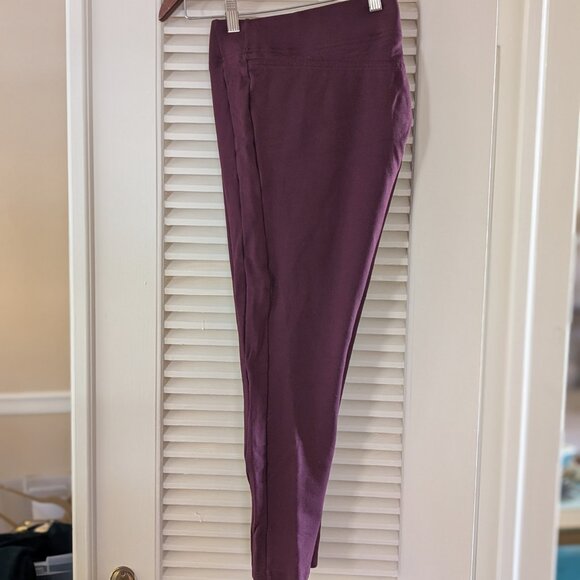 LOFT‎ Seamed Ponte Burgundy, Size Large EUC - Picture 4 of 9